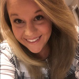 Meet your Posher, Casey